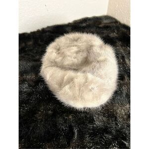 Vintage Ambrose soft pill box hat